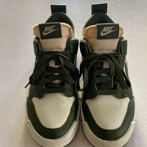 NIKE Women’s 
Dunk Low Disrupt White and Dark Green Sneakers Size 7.5 US